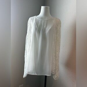 New White House Black Market White Long Sleeve Pleated Blouse Size L
